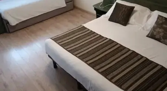 Трёхместный номер Standard с балконом Albergo Ristorante Cacciatori