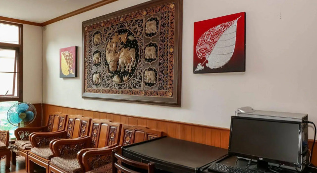 Nida Rooms Chiang Mai Somphet Market(Nida Rooms Chiang Mai Somphet Market at MD House), Забронировать Отель Отели Чиангмай с бассейном, рядом с Sompet Market, Бассейн
