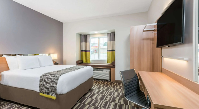 Microtel Inn & Suites by Wyndham New Martinsville, Забронировать Отель Нью-Мартинсвилль Западная Виргиния