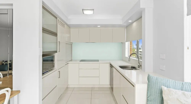 Апартаменты Beachpoint Unit 503