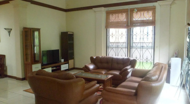 Villa Kota Bunga Dandelion