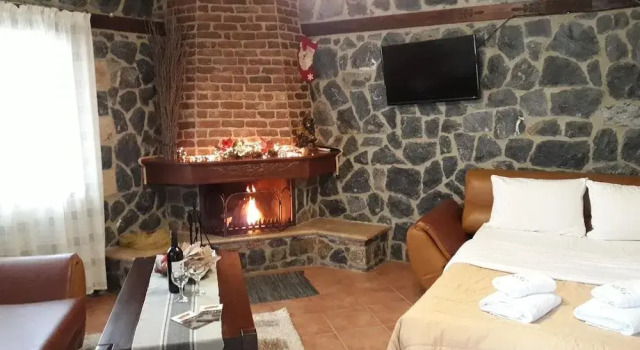 Yades Pozar, Book Hotel Kato Loutraki Macedonia