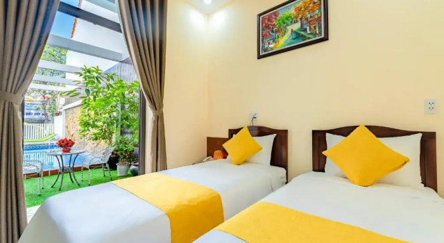 Двухместный номер Standard с видом на бассейн Green Hill Hotel