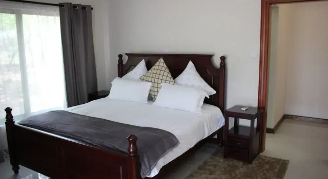 Waterfalls Apartments, Book Lejlighed Hoteller i Ngwerere med parkering, Parkering