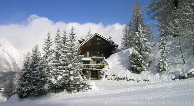 Chalet Il Capricorno, Varaa Mökki Sauze d'Oulx Val di Susa