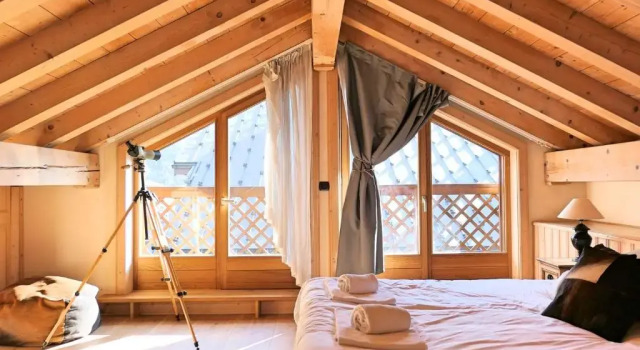 Апартаменты APARTMENT LONGVIEW - Central Chamonix - Sleeps 8