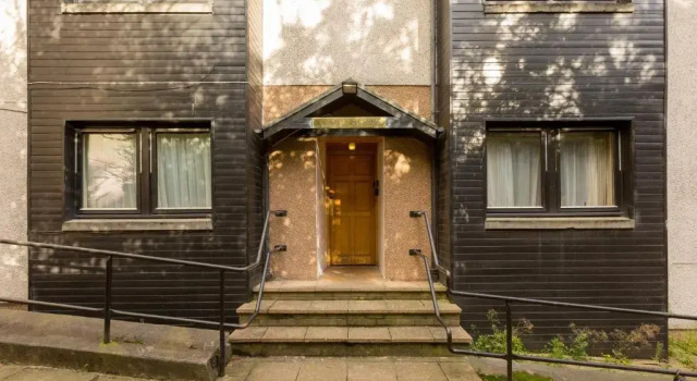 ALTIDO Chic 2BR Apt at the Heart of The Royal Mile, Забронировать Апартаменты/квартира Эдинбург Midlothian, рядом с Национальный музей Шотландии