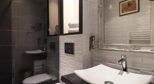 Двухместный номер Comfort Mas des Romarins, The Originals Relais