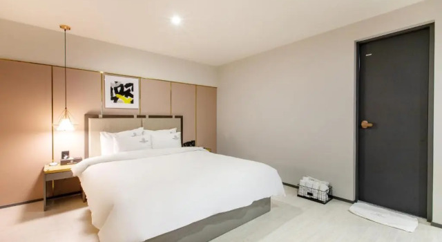 Двухместный номер Standard Brown Dot Hotel Minam