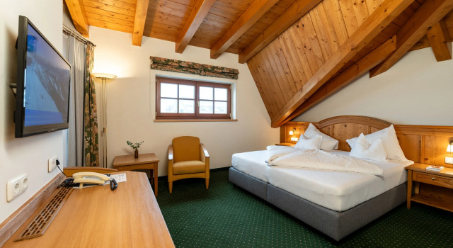 Двухместный номер Standard с балконом Hotel zum Hirschen Zell am See