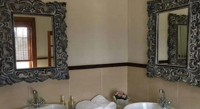 Двухместный люкс Bauhenia Guesthouse