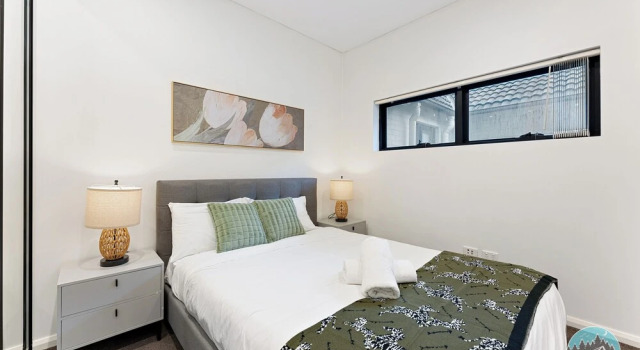 Aircabin Annandale Comfy 3 Bed Townhouse, Забронировать Вилла Коттеджи Sydney Region, Коттедж