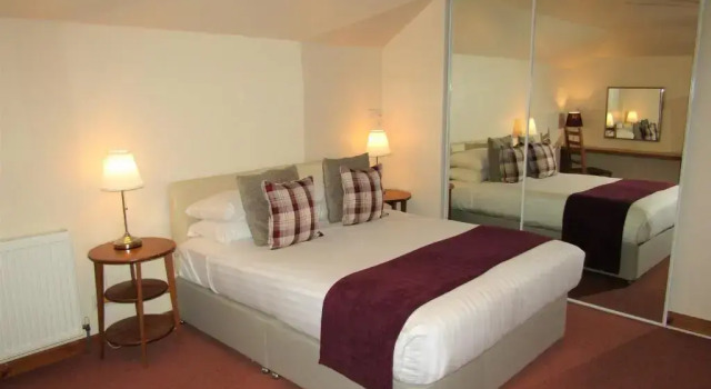 Двухместный номер Standard Kingswood Hotel