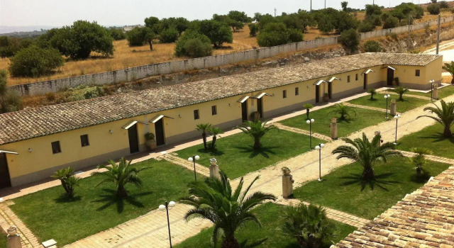 Agriturismo La Maddalena, Забронировать Фермерский дом Фермерские дома Долины Ното, Фермерский дом