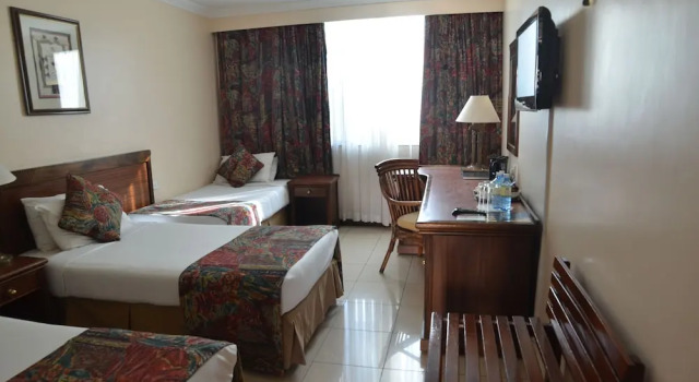 Habitación triple Estándar con balcón Jacaranda Hotel Nairobi
