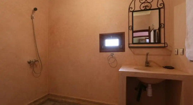 Двухместный номер Comfort с балконом и с видом на горы Tamatert Guest House