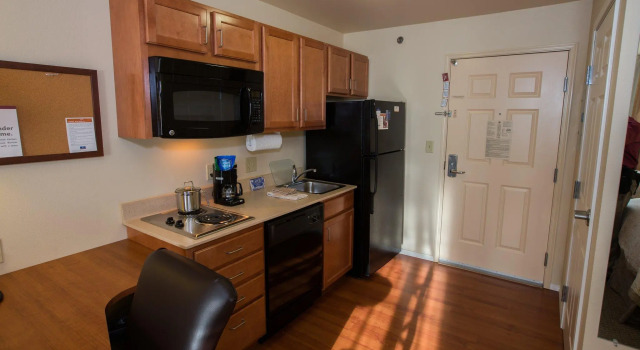 Номер Standard Candlewood Suites Springfield-Medical District by IHG