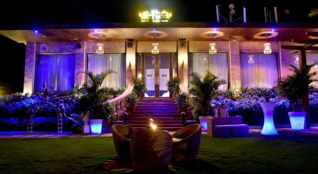 Della Resorts