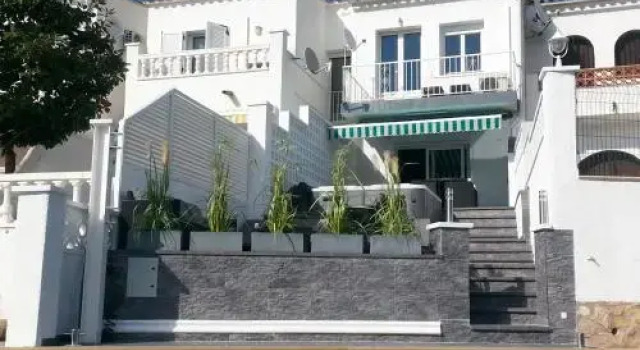 Villa des Pecheurs, Забронировать Вилла Коттеджи Кастельон-де-Ампуриас, Коттедж