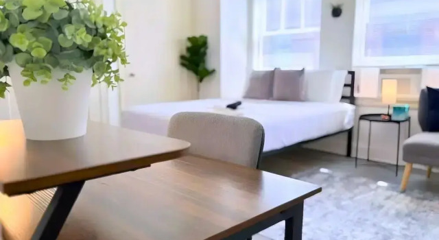 Cozy Gold Coast Studio - SP 1203, Забронировать Апартаменты/квартира Чикаго Большой Чикаго, рядом с Green City Market