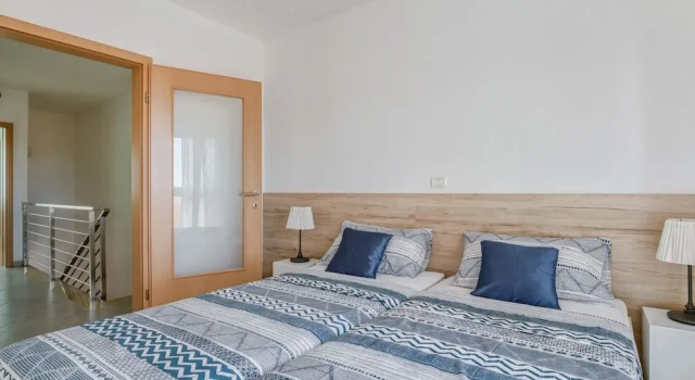 Modern Holiday Home in Umag With Private Whirlpool, Забронировать Отель Валица Хорватия