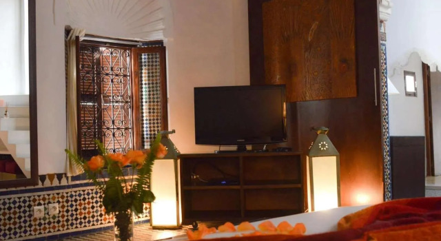 Riad Dar Lalzohra, Забронировать Отель Бизнес-отели Рабата, рядом с Barid Al Maghrib, 4* 5*