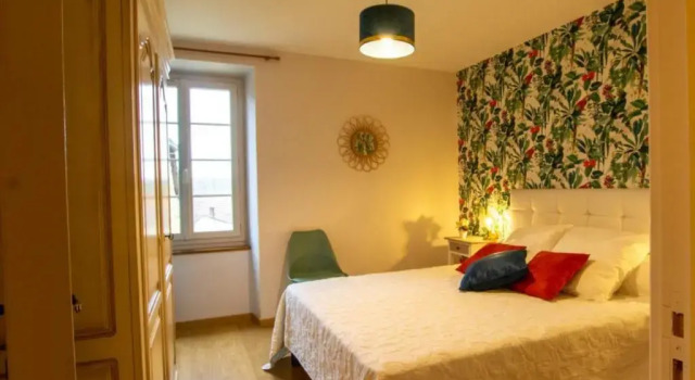 Gite Cherveix-Cubas, 4 pièces, 7 personnes - FR-1-616-70, Book Hotel Cherveix-Cubas 
