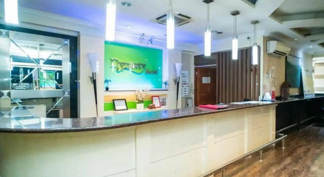 RedDoorz Apartment @ Saladin Mansion Margonda