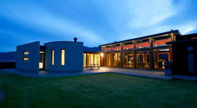 Коттедж Mt Gold Retreat - Sleeps 8 - Spa Pool - Tennis Court