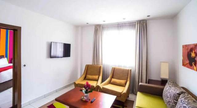 Полулюкс Ibis Styles Accra Airport
