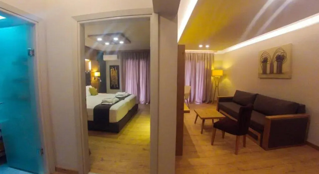 Люкс c 1 комнатой Elmi Beach Hotel & Suites