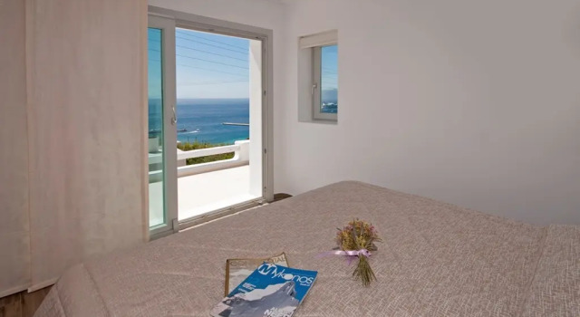 Fraskoula’s View