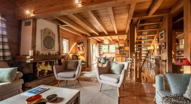 Шале Chalet 5 minutes walk from the center of Megève and Ski-in ski-out