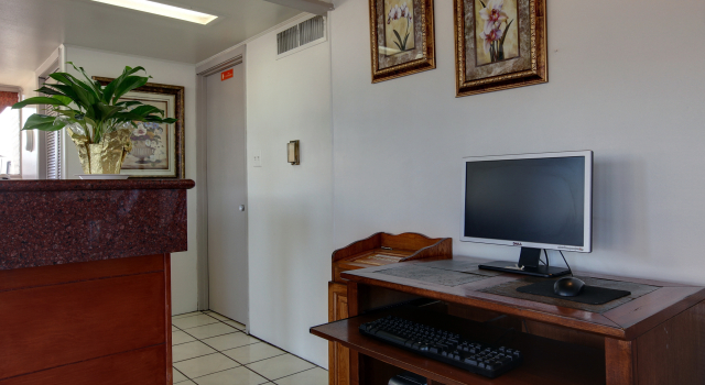 Americas Best Value Inn Uvalde
