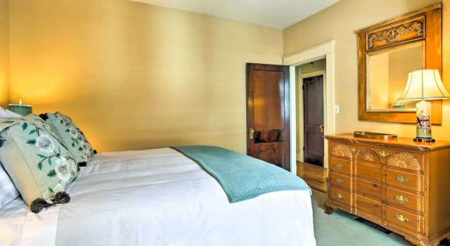 Апартаменты Lovely Apt, 1 Block to Downtown Danville