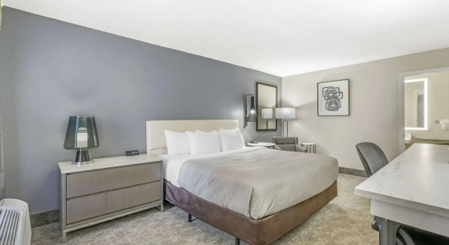 Двухместный номер Standard Quality Inn Daytona Speedway - I-95