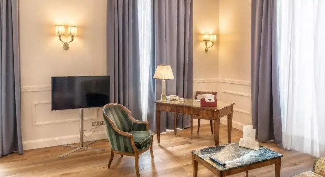 Трёхместный номер Classic Grand Hotel Sitea