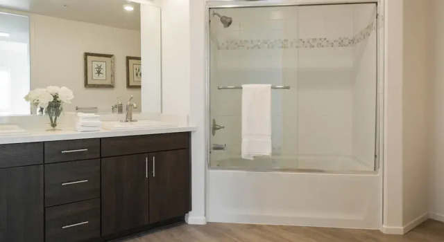 Marina Del Rey Waterfront Apartments