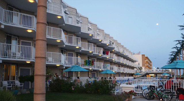 Shalimar Resort, Book Ferieresort Resorthoteller i Wildwoods Beach, Ferieresort