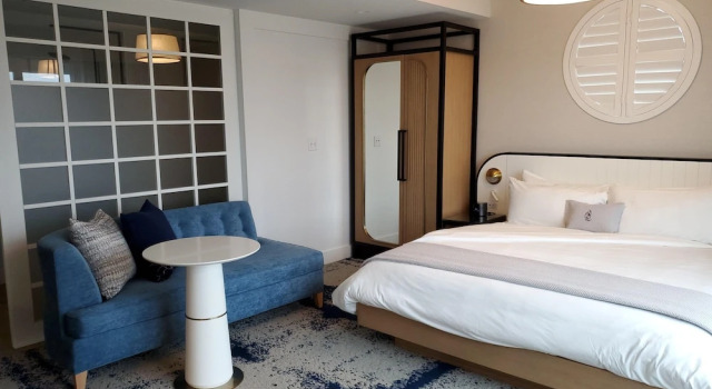 Двухместный номер Standard Пентхаус с балконом и с видом на город The Brenton Hotel