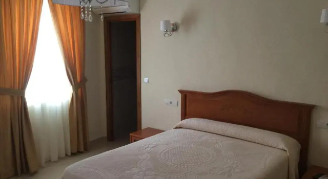 Номер Comfort Hostal Plaza Damasco