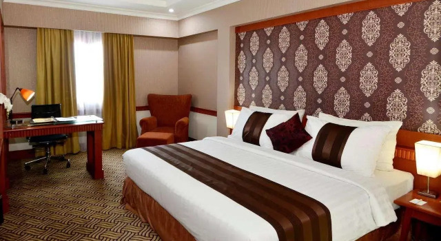 Abadi Suite Hotel And Tower By Tritama Hospitality, Book Hotel Hoteller i Jambi med pool, Swimmingpool