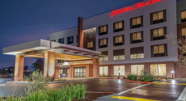 Hampton Inn & Suites by Hilton Santa Rosa Sonoma Wine Country, 예약 호텔 샌타로자 Wine Country - Northern California
