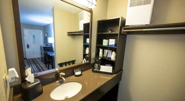 Четырёхместный номер Standard Rayburn Resorts