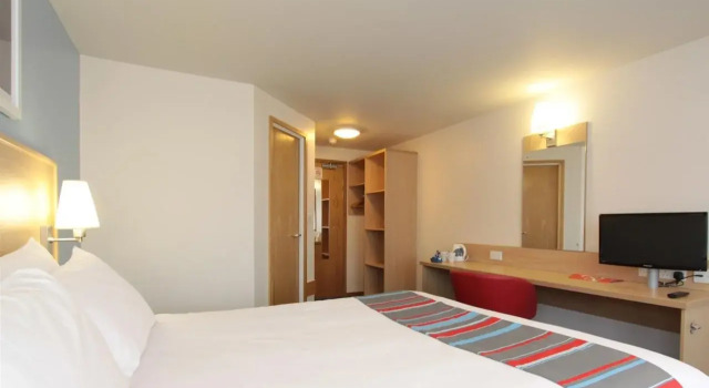 Travelodge Ludlow, Забронировать Отель Отели Ладлоу 3 звезды, 3*
