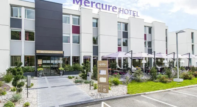 Четырёхместный номер Standard Mercure Le Mans Batignolles - Hotel & Spa