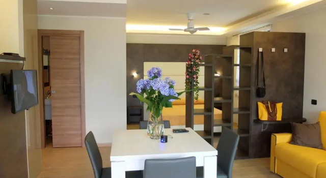 Студия Deluxe Bella Vita Residence Lake Como by "The House Of Travelers"