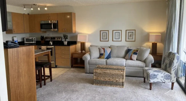 Номер Standard Deluxe Condo with Pool View, Free Parking & Wi-Fi