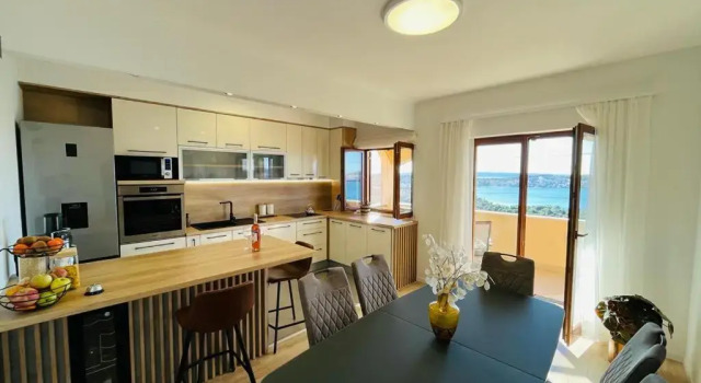 Апартаменты с 3 комнатами Apartments Ivana