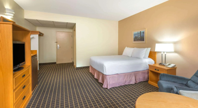 Howard Johnson Tillsonburg, Varaa Hotelli  